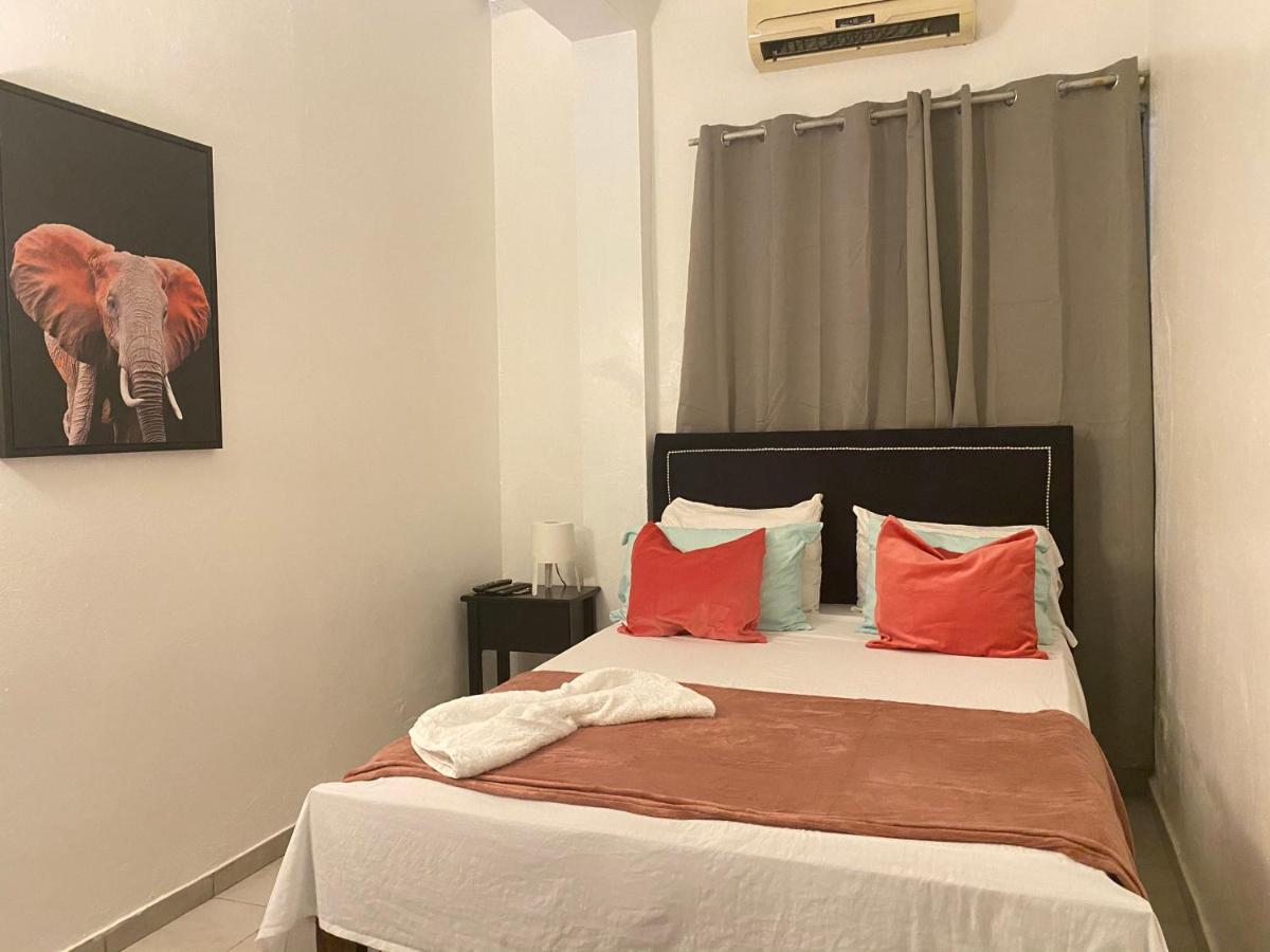 Aparthotel Genova Santo Domingo Bagian luar foto