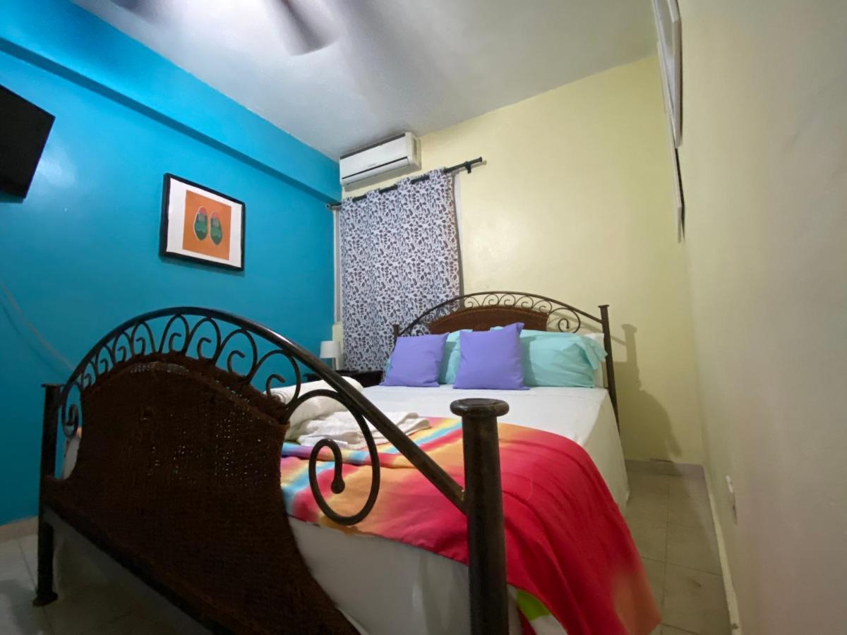 Aparthotel Genova Santo Domingo Bagian luar foto