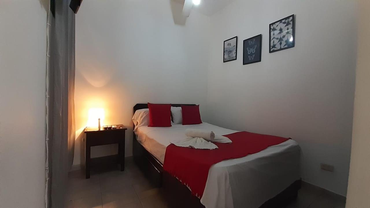 Aparthotel Genova Santo Domingo Bagian luar foto
